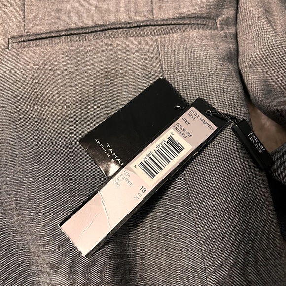 Women’s suit with skirt. New with tags gray, 18, - Picture 4 of 5